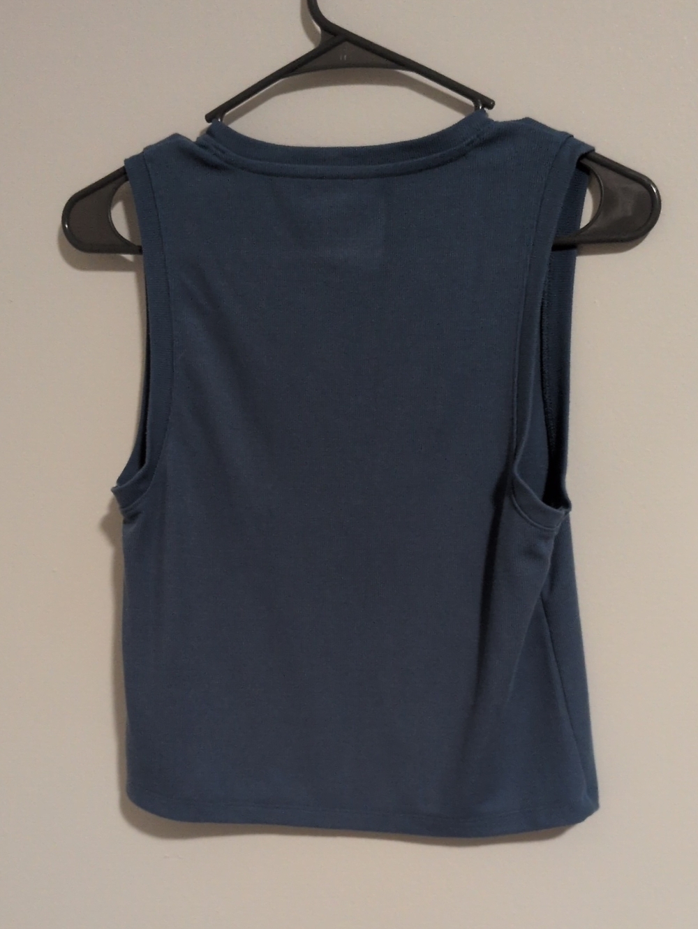 AE Button Front Tank - Picture 5 of 6